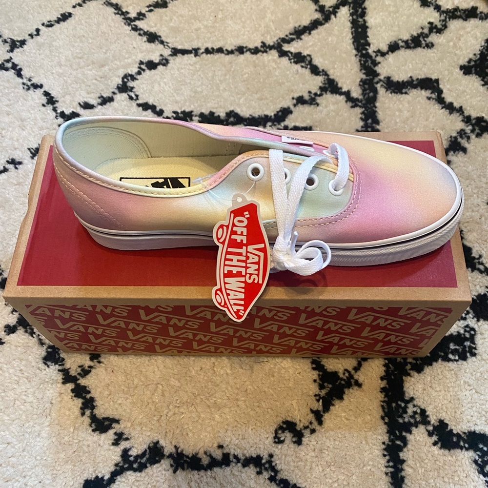 Aura shift Vans